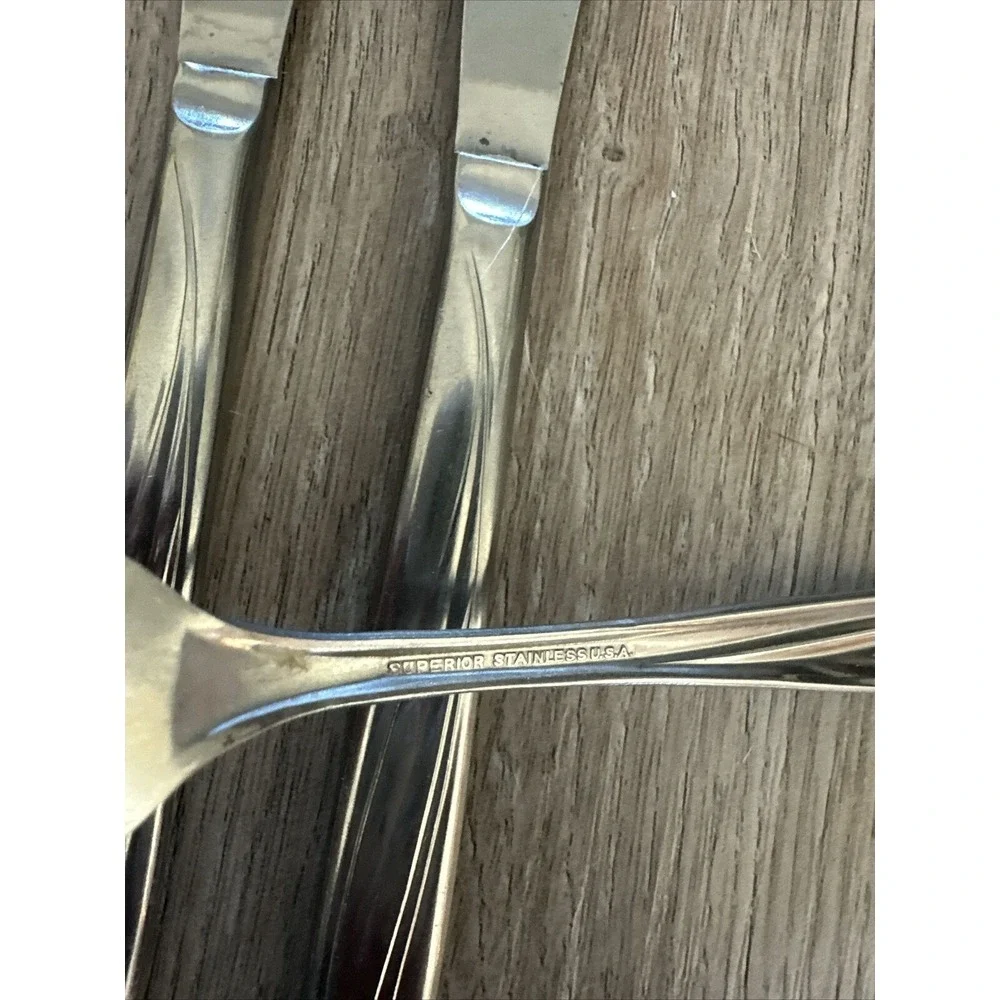 4 PCs International‎ Silver Superior Stainless USA Dynamic Flatware Knives Fork